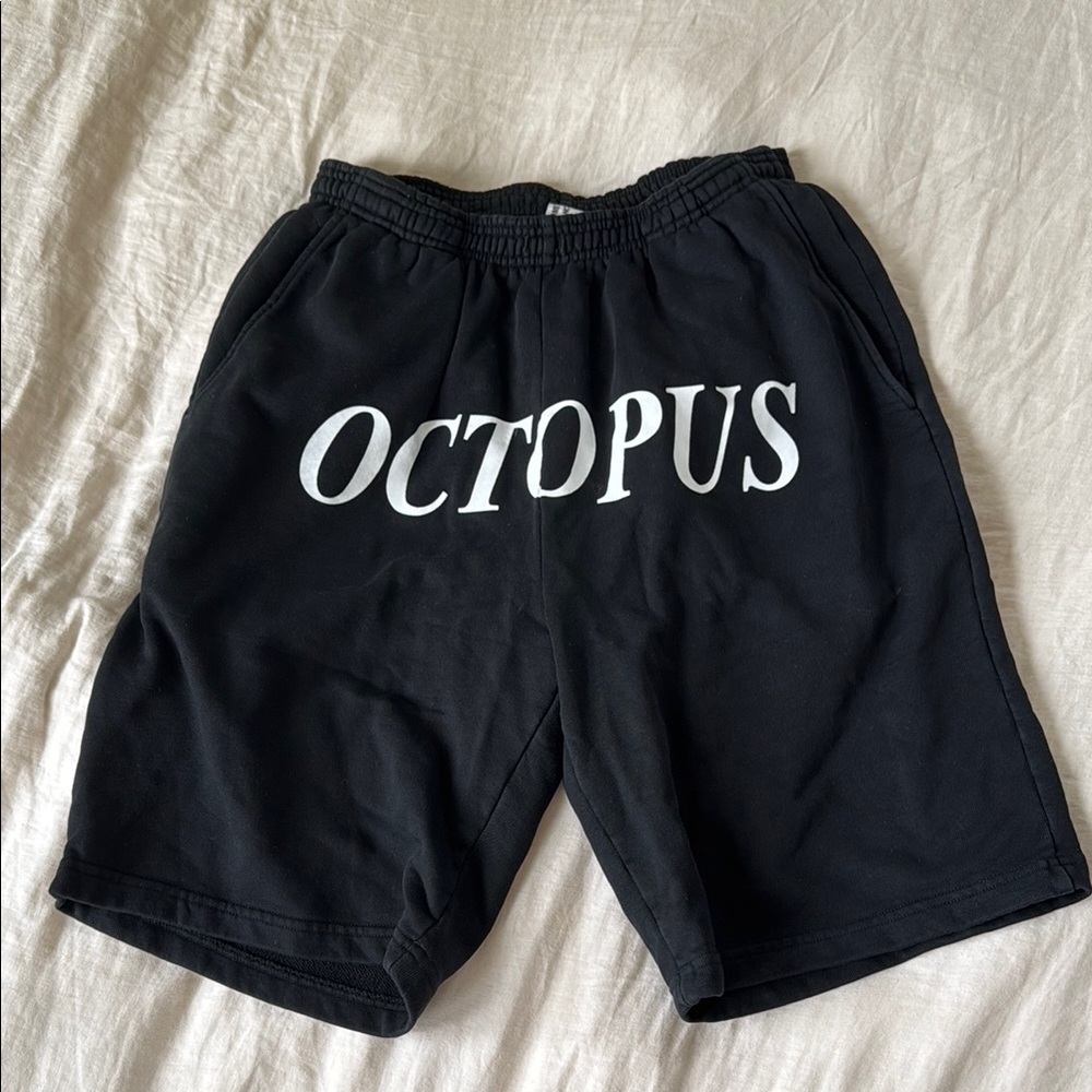 No Vacancy Inn x Some Ware 2018 Octopus Shorts Black